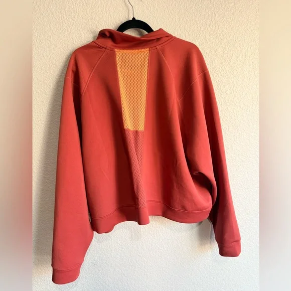 Nike Pro half zip Women's coral and orange sweater with mesh back 2x - Picture 6 of 7